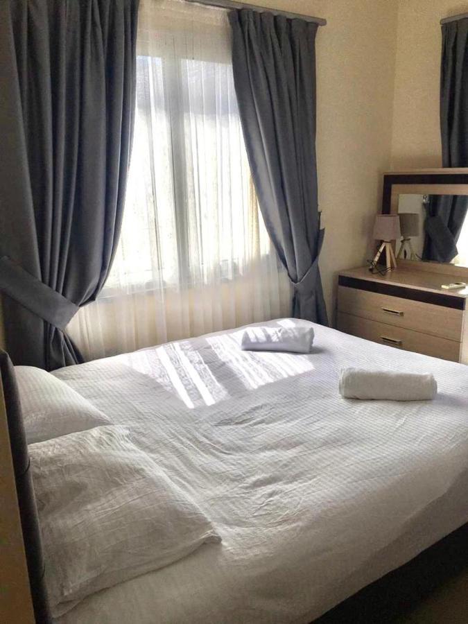 Luxury Two-Bedroom Apartment In Amazing Place Lukomorye C4 Karavas  Екстер'єр фото