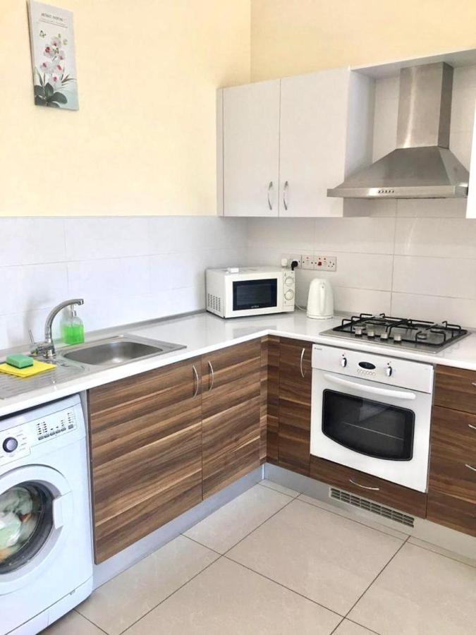 Luxury Two-Bedroom Apartment In Amazing Place Lukomorye C4 Karavas  Екстер'єр фото