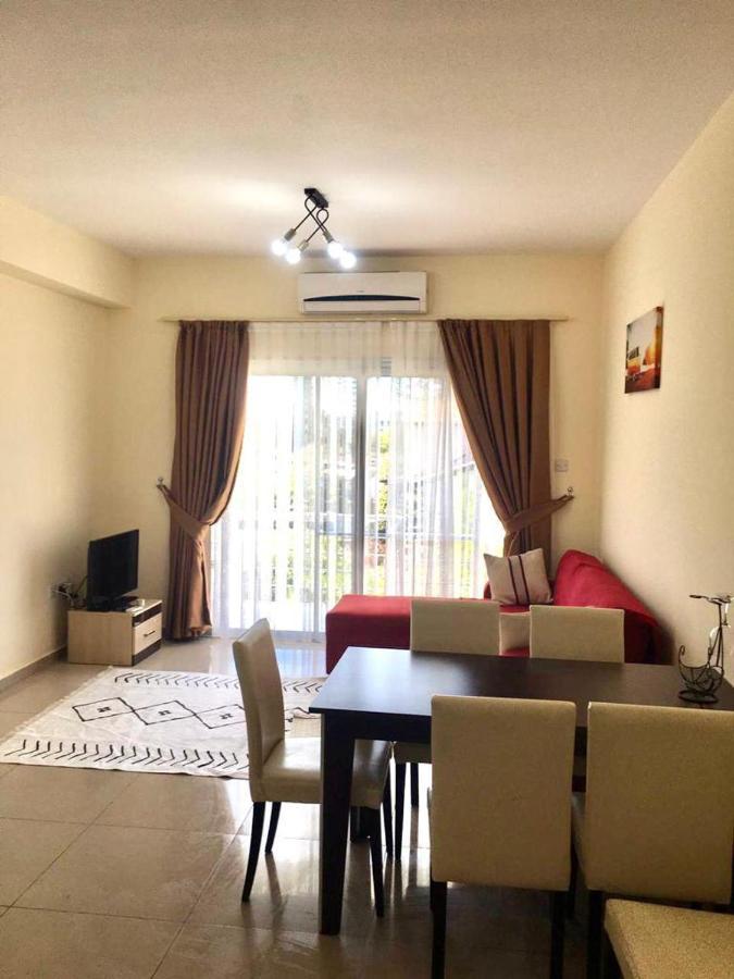 Luxury Two-Bedroom Apartment In Amazing Place Lukomorye C4 Karavas  Екстер'єр фото