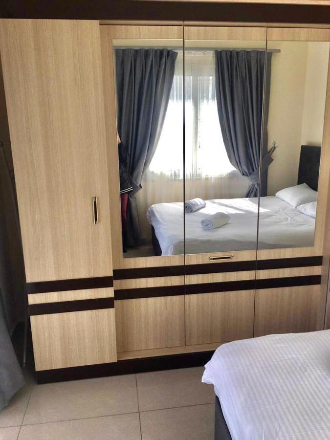 Luxury Two-Bedroom Apartment In Amazing Place Lukomorye C4 Karavas  Екстер'єр фото